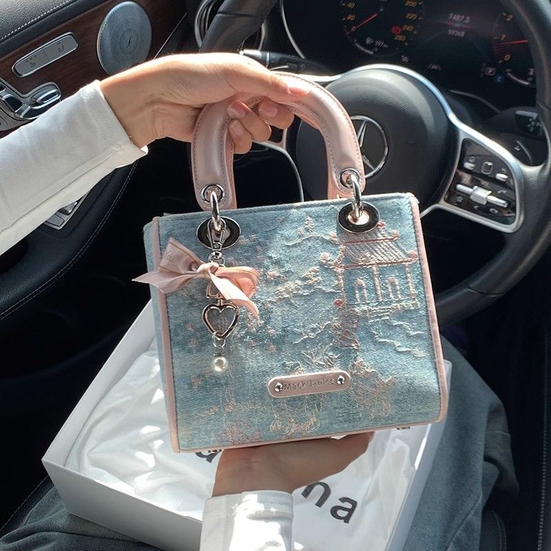 Torebka damska w stylu narodow – Luxury Bags Level recenzja i cena