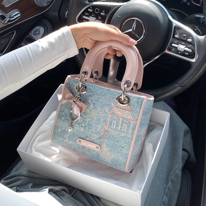 Torebka damska w stylu narodow – Luxury Bags Level recenzja i cena