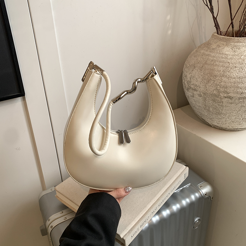 Wyprzedaż! Solidne torebki na  – Luxury Bags Sale recenzja i cena
