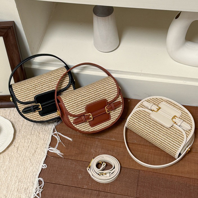 Mini torebki typu saddle bag w – Luxury Bags Design recenzja i cena