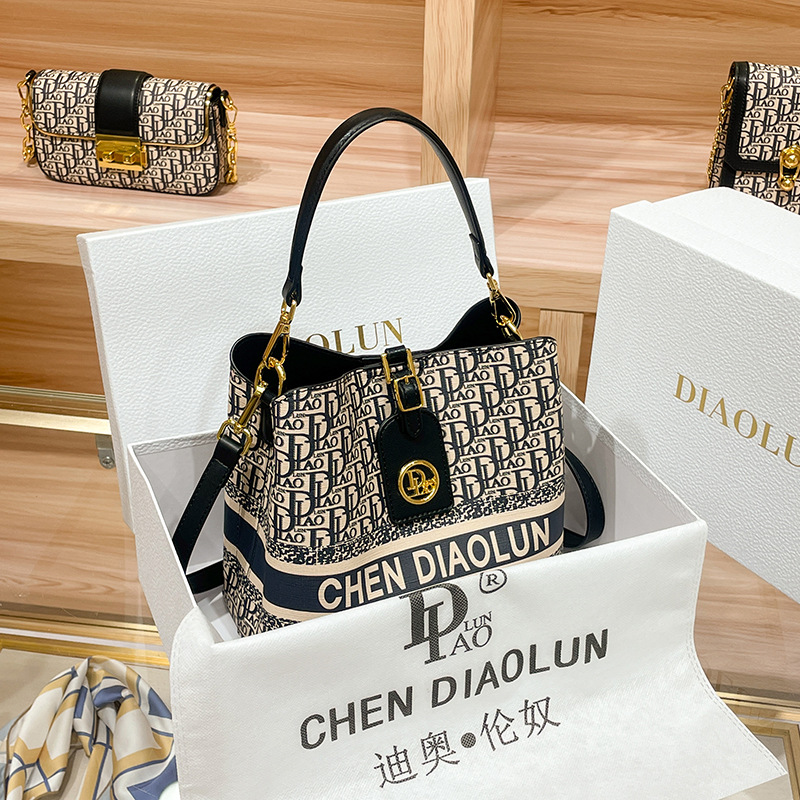 Popularna Klasyczna Damska Tor – Luxury Bags Sale recenzja i cena